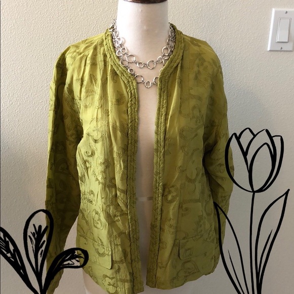 Beautiful Chicos Spring/Summer Set! - Picture 1 of 9